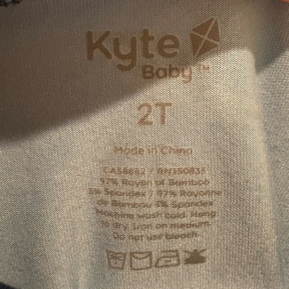 Kyte BABY Pocket Tee (for Amanda) - Picture 2 of 2